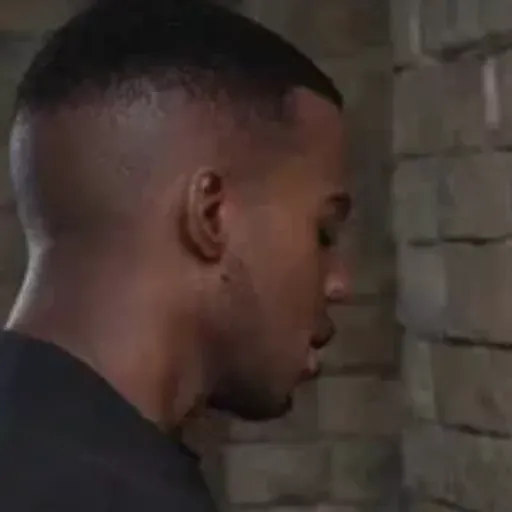 AI色情照片生成器