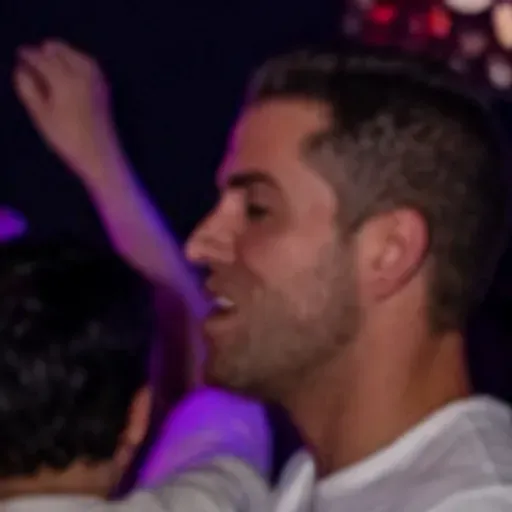 ตัวสร้างรูปโปรโมชั่น AI