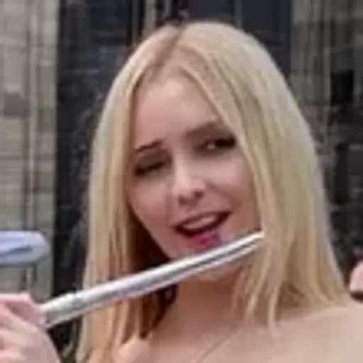 Generator obrazów pornograficznych z wykorzystaniem sztucznej inteligencji