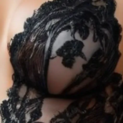 Generator obrazów pornograficznych z wykorzystaniem sztucznej inteligencji