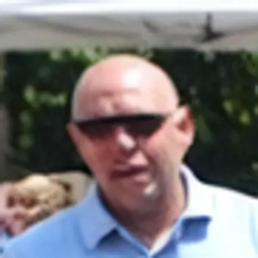 Generator obrazów pornograficznych z wykorzystaniem sztucznej inteligencji