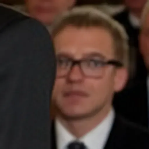 Generator obrazów pornograficznych z wykorzystaniem sztucznej inteligencji