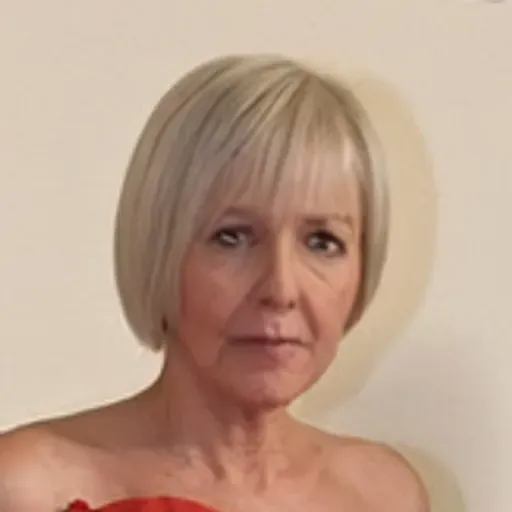 Generator obrazów pornograficznych z wykorzystaniem sztucznej inteligencji