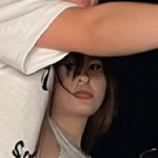 AI 포르노 사진 생성기