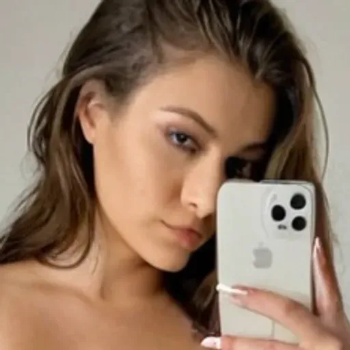 Generator obrazów pornograficznych z wykorzystaniem sztucznej inteligencji